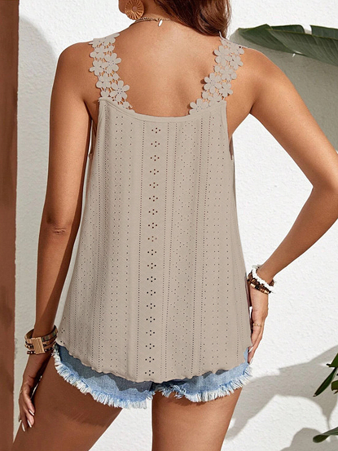 Lace Detail Scoop Neck Tank